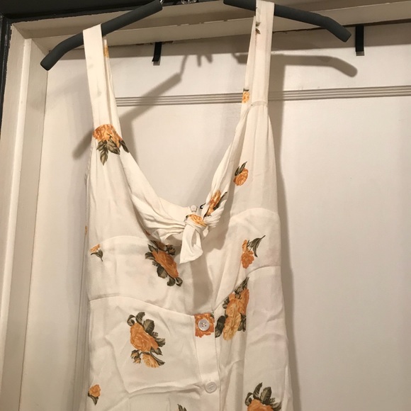 ❌❌ SOLD ❌❌ NWT Reformation Frankfort dress - Picture 5 of 7